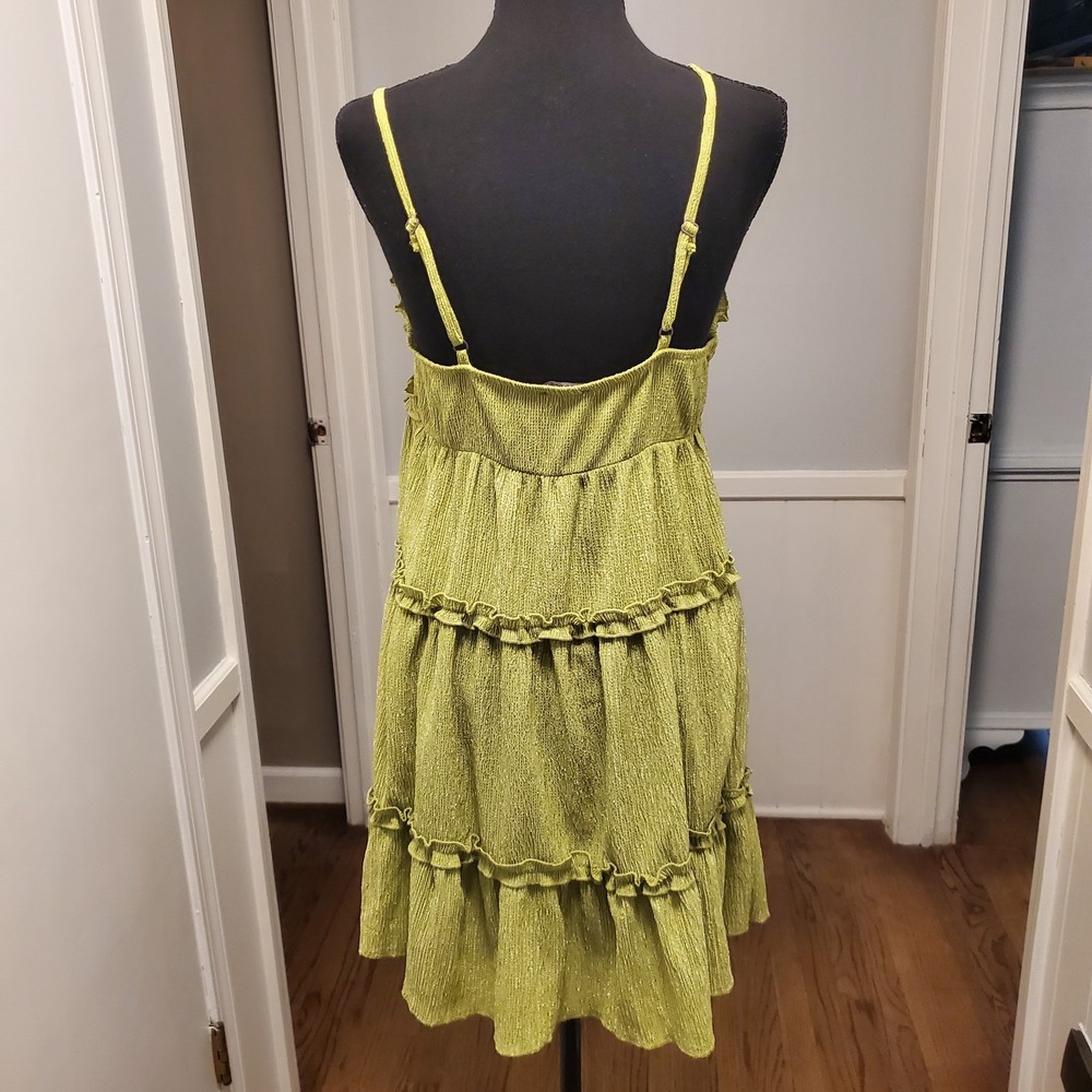 Wild Fable Mini Dress Green Crinkle Fabric Tiered Babydoll Size Med Adj Straps - Picture 3 of 9